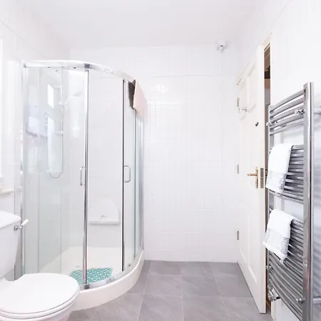 Appartement Luxury Apartment, *