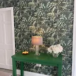 Luxury Apartment, * Galway